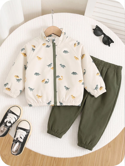 Conjunto crema y verde oliva para bebe con estampado de dinosaurios vista frontal
