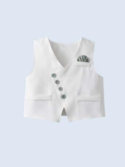 Conjunto verde elegante con chaleco y camisa blanca