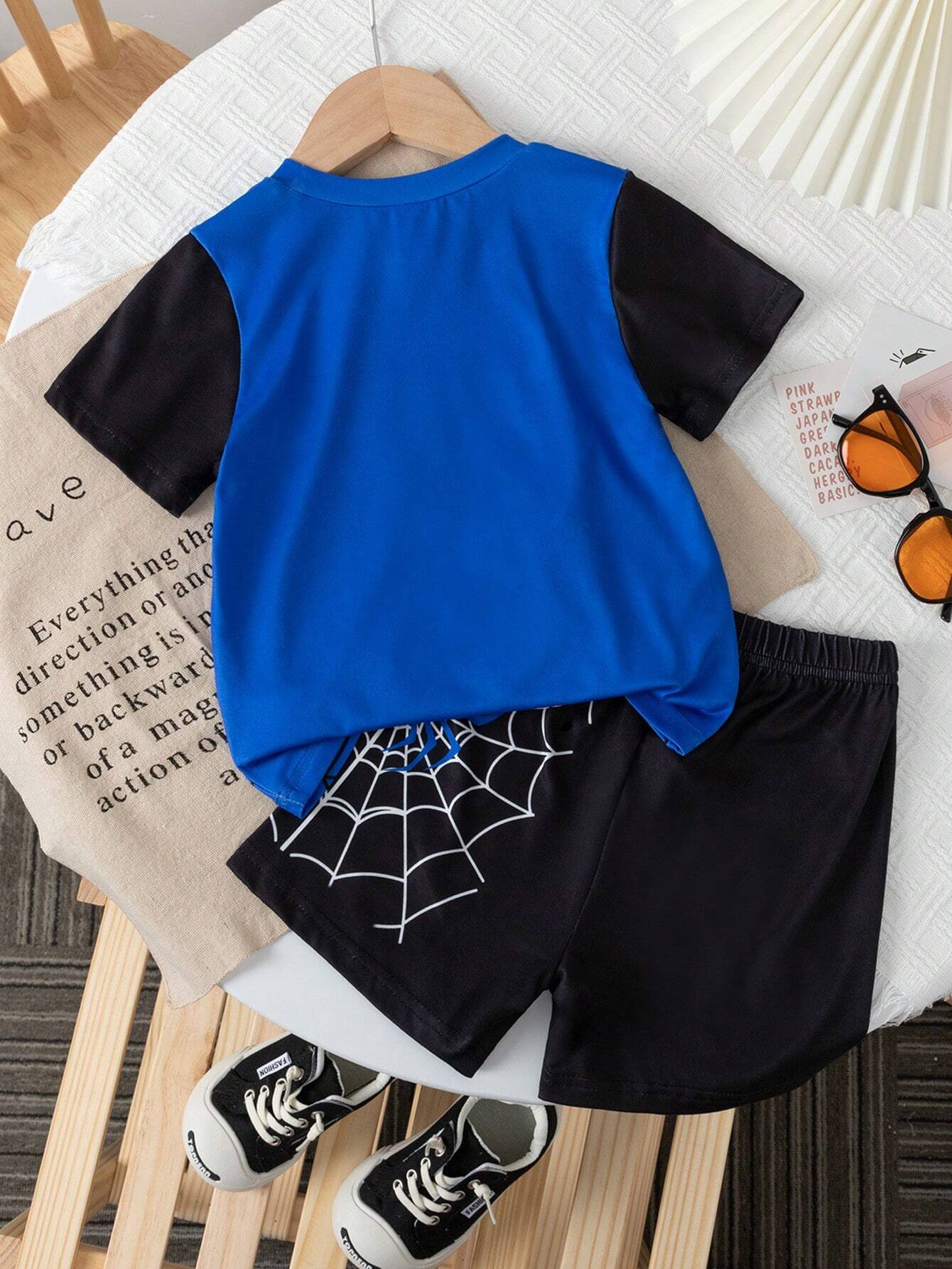 Conjunto azul con araña negra para niño verano