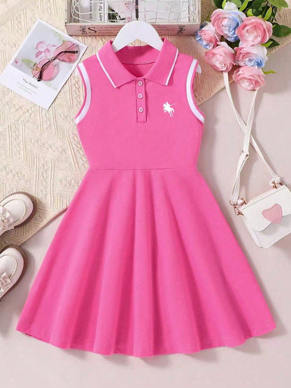 Prenda rosa fucsia vestido para bebe con cuello polo vista frontal