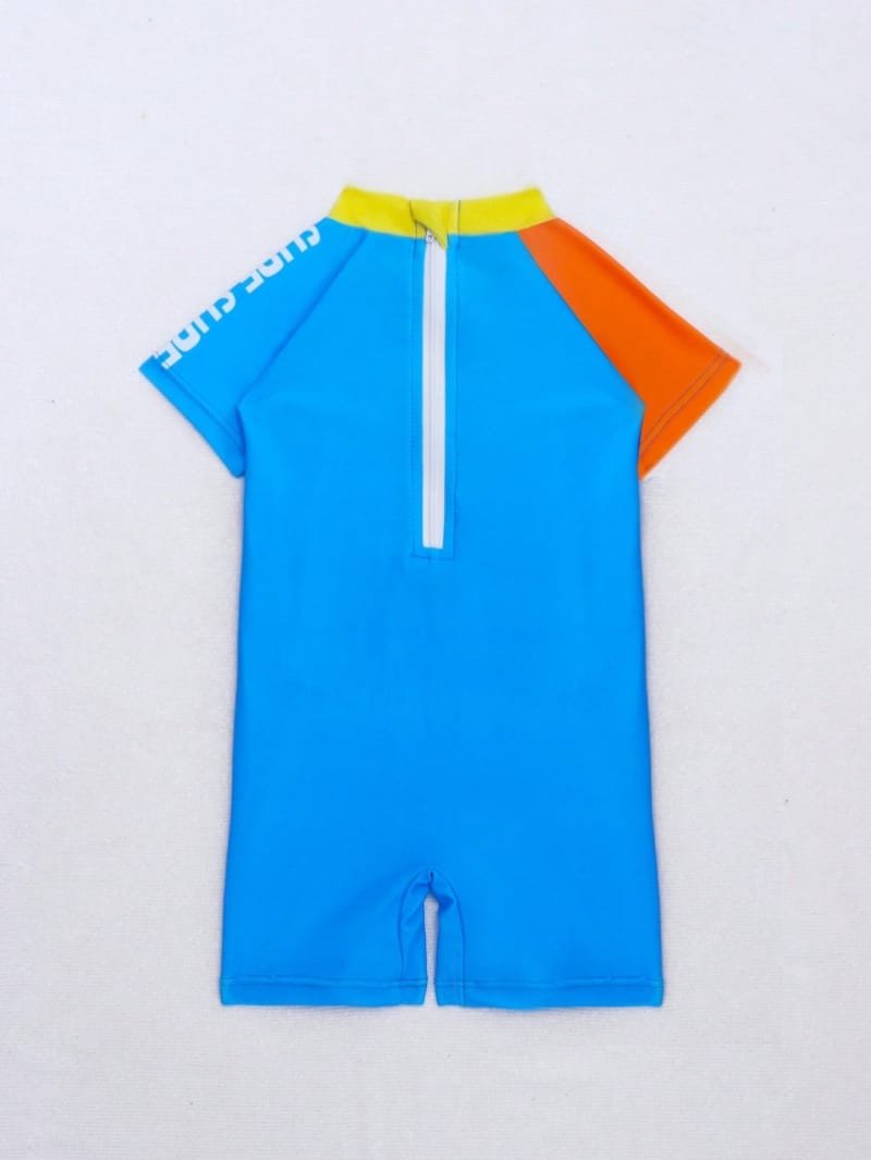 Traje de baño para bebé con estampado de tiburón