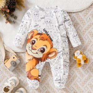Pijama blanco con diseño de león para bebé niño