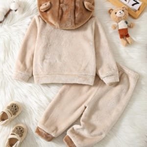 Conjunto de Pijama Caqui para Bebé con Estampado de Oso