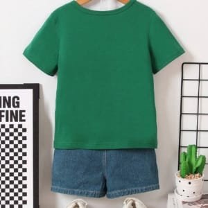 Playera verde para niño con estampado de cara sonriente