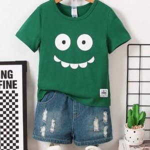 Playera verde para niño con estampado de cara sonriente