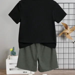 Set verde oscuro de 2 piezas con camiseta y shorts casuales