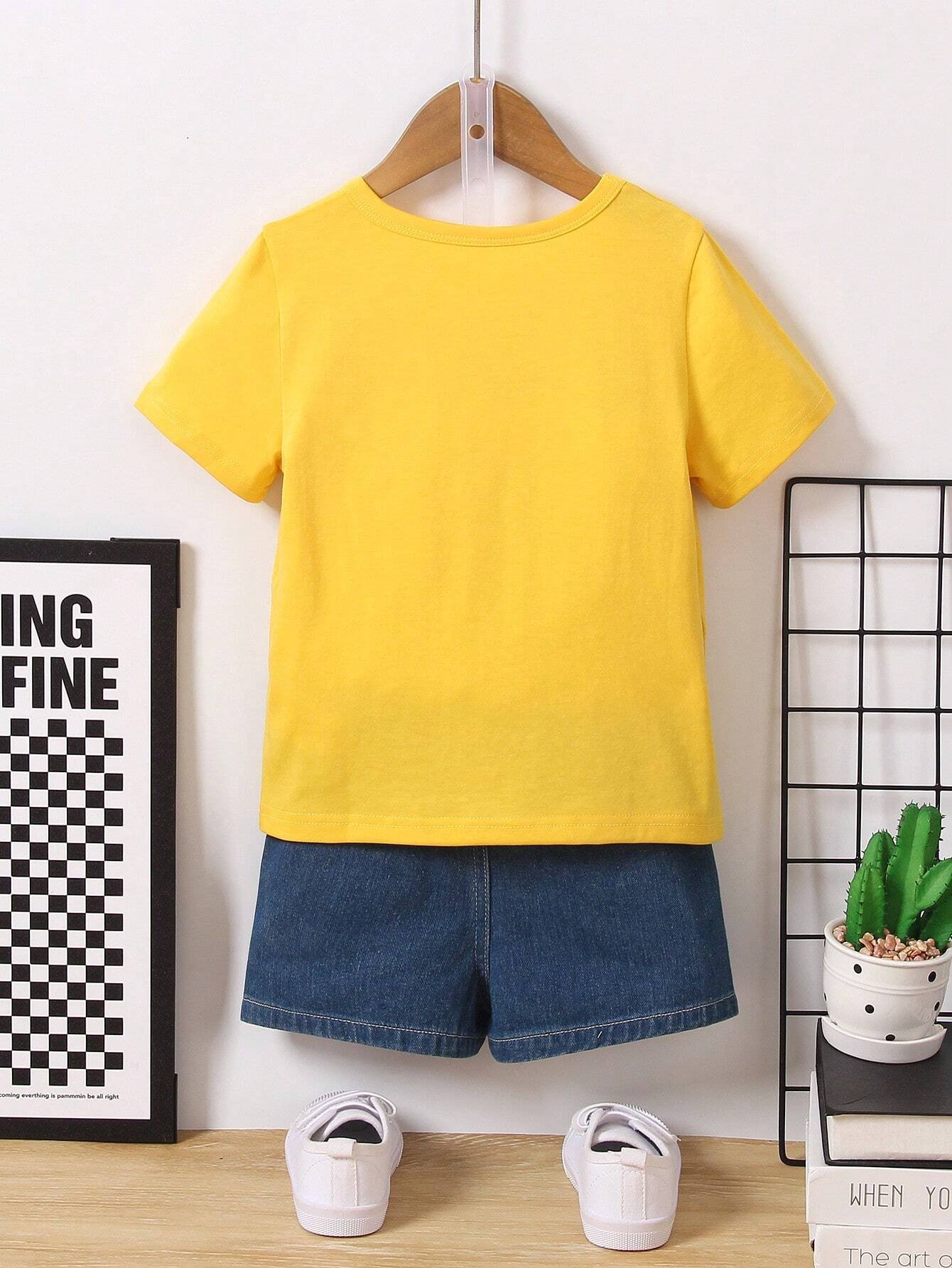 Playera Amarillo para niño con estampado de cara sonriente