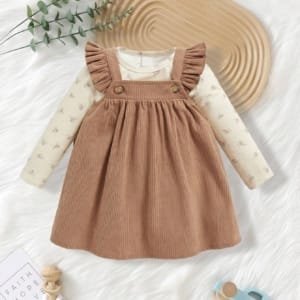 Vestido albaricoque tirantes con blusa estampada de abejas