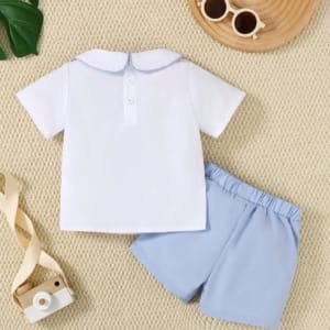 Conjunto blanco y celeste elegante con cuello peter pan