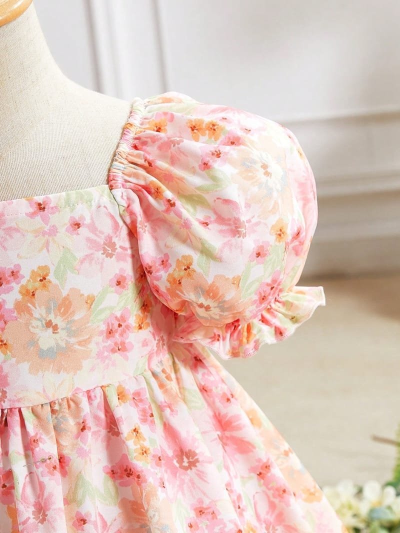 Vestido floral multicolor con mangas farol