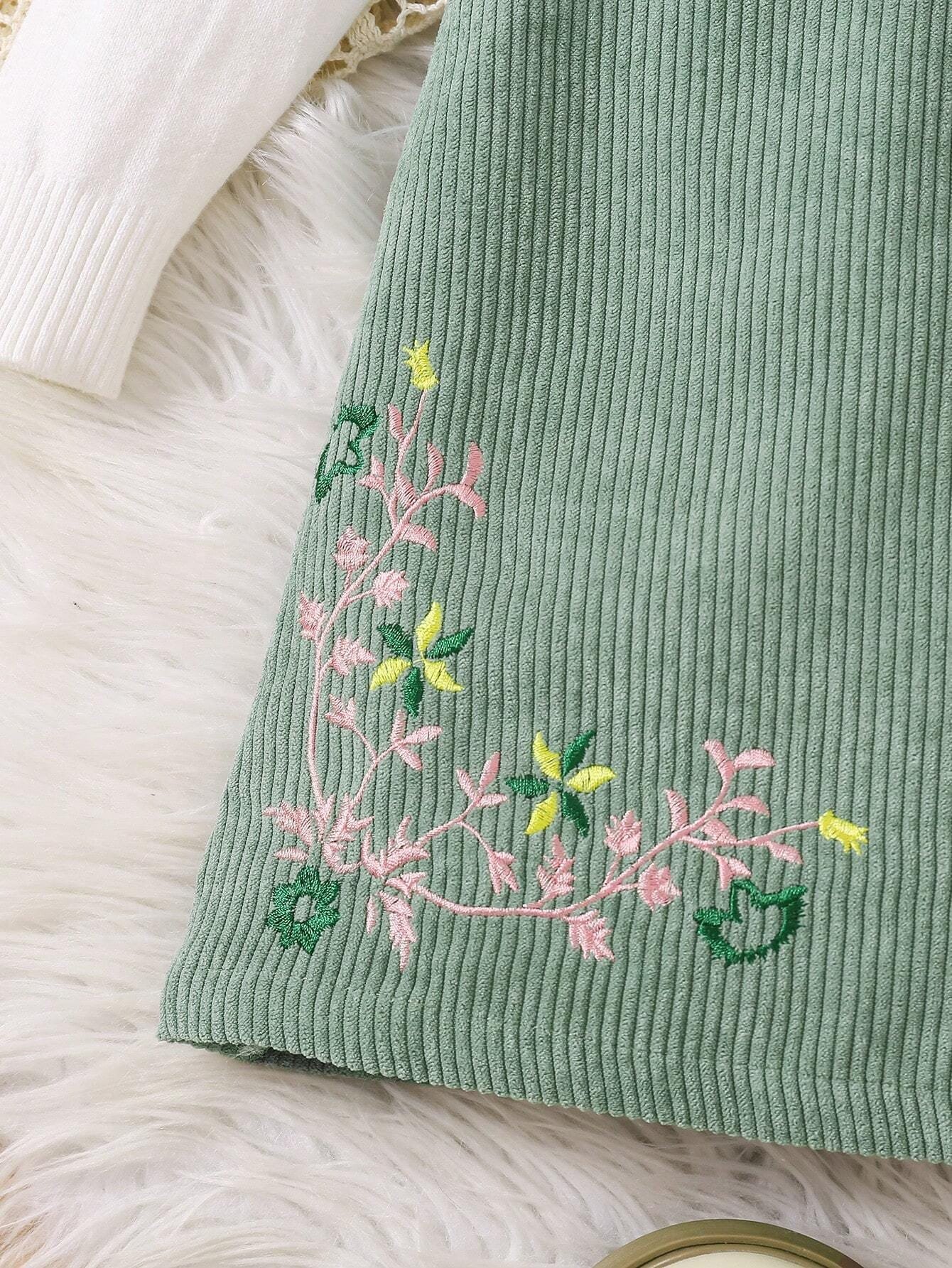 Vestido verde con bordado floral vintage para niñas