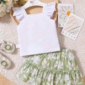 Conjunto blanco con falda verde floral para bebé