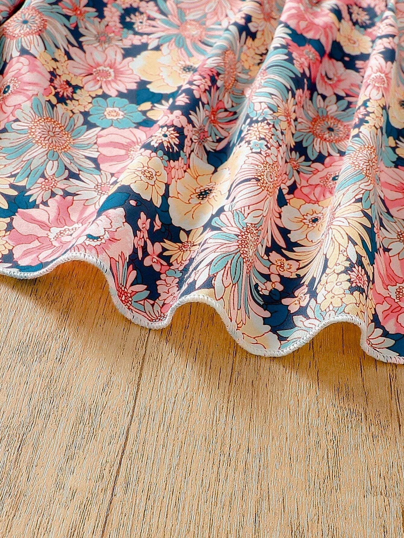 Vestido floral multicolor con sombrero