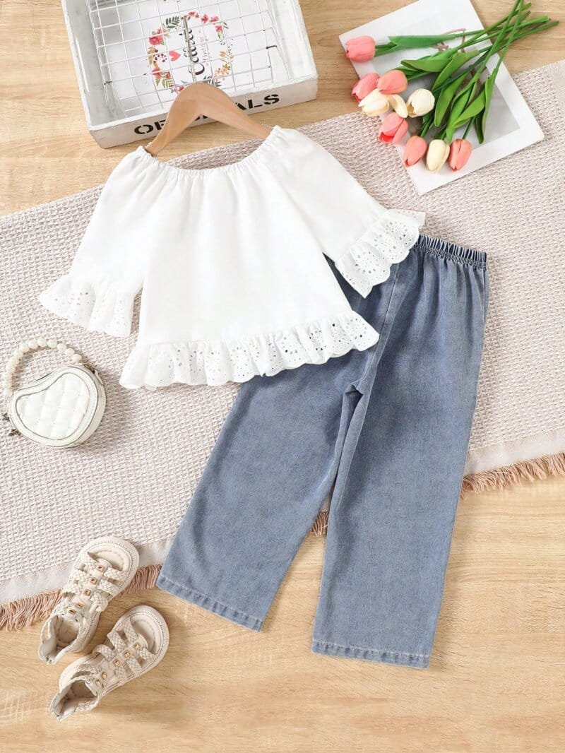 Conjunto blanco con jeans azul claro para bebé niña