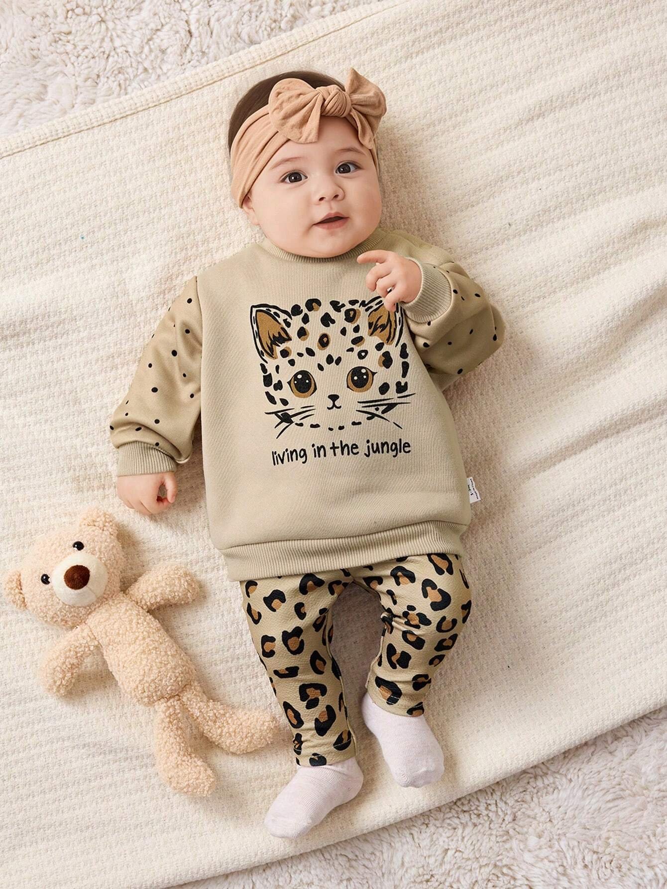 Conjunto caqui para bebé con sudadera y pantalón leopardo