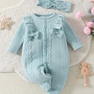 Pijama azul bebé con moños y diadema incluida de tela elástica