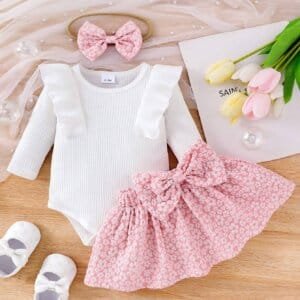 Conjunto blanco y rosa para bebé niña con falda floral