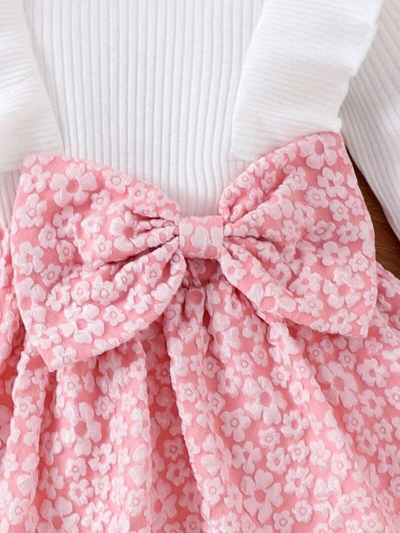 Conjunto blanco y rosa para bebé niña con falda floral