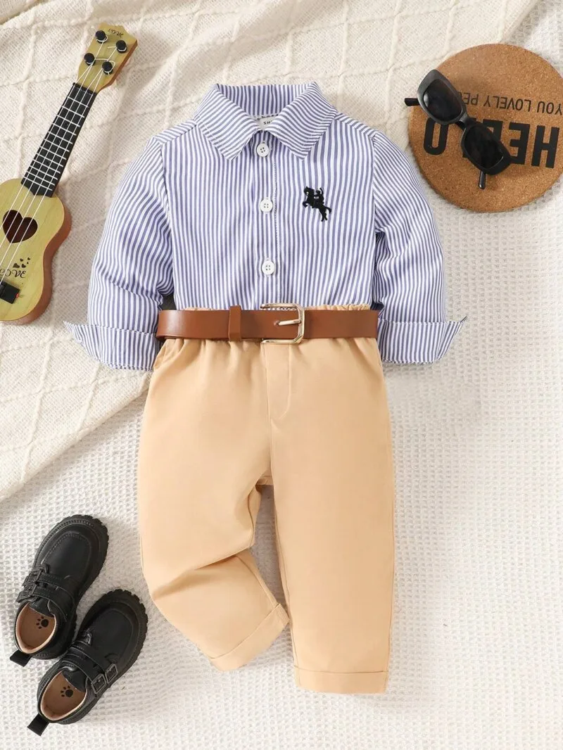 Conjunto marrón y azul para bebé niño con bordado de caballo