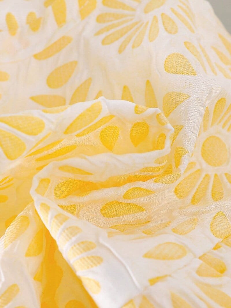 Conjunto amarillo bebé niña con flores jacquard vintage