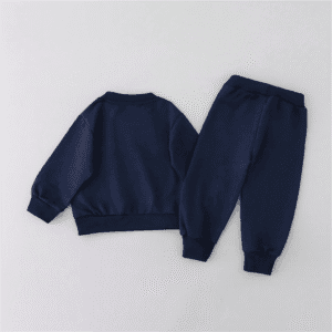 Conjunto azul marino con estampado de oso dulce de dos piezas