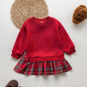 Vestido rojo con cuadros escoceses y volantes