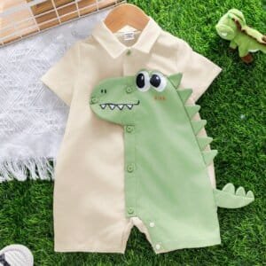 Enterizo beige verde con dinosaurio grande frontal