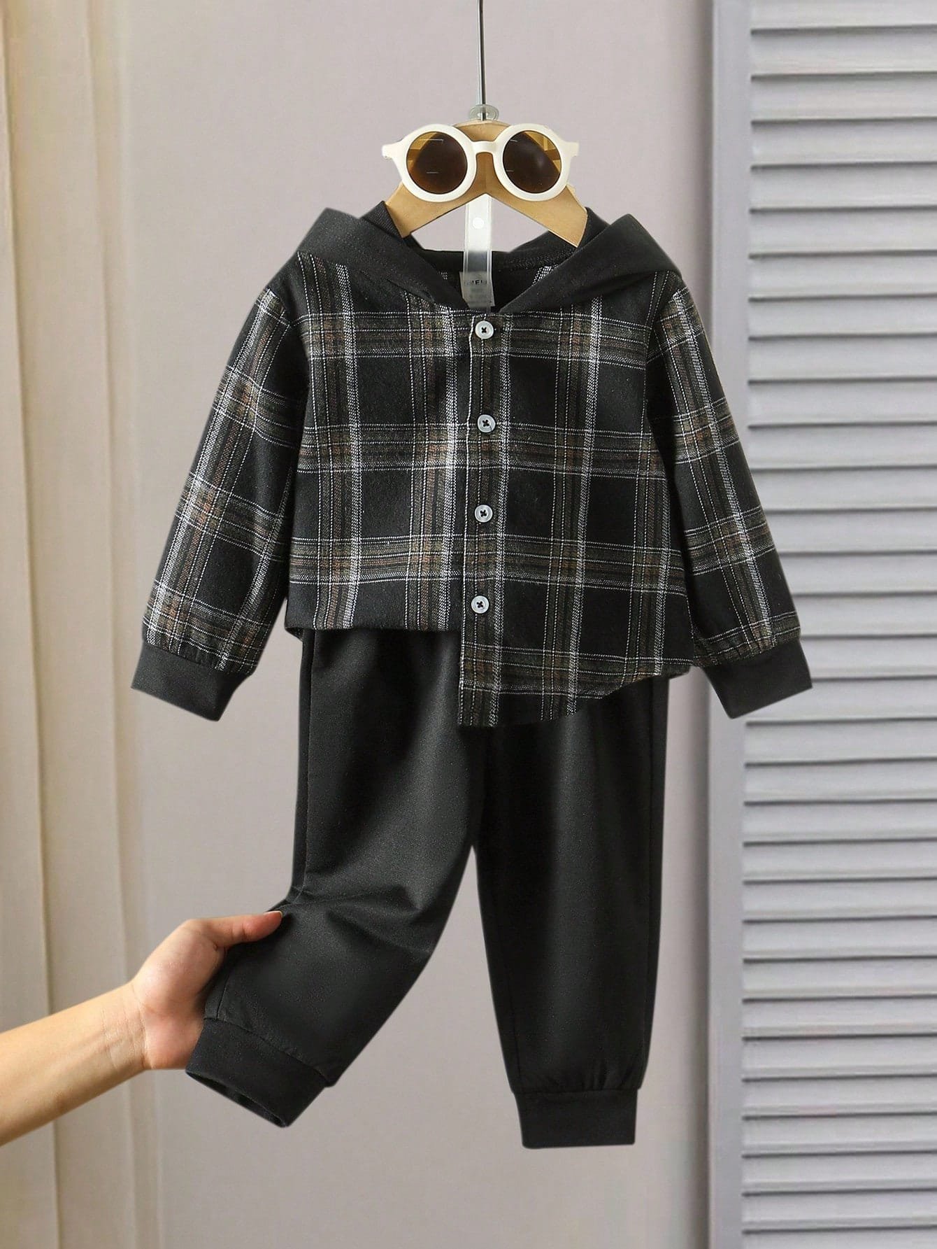 Conjunto Negro Cuadros Bebé Niño Dos Piezas Casual
