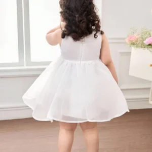 Vestido blanco de malla suave corte A