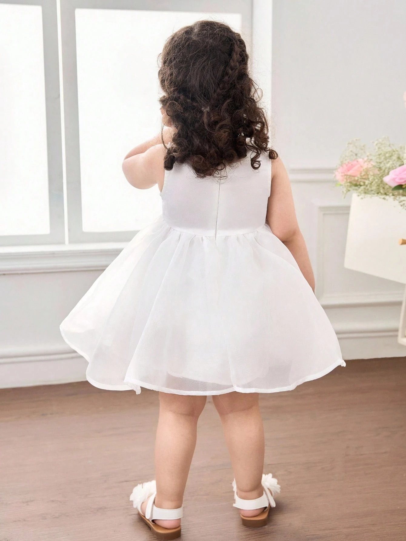 Vestido blanco de malla suave corte A