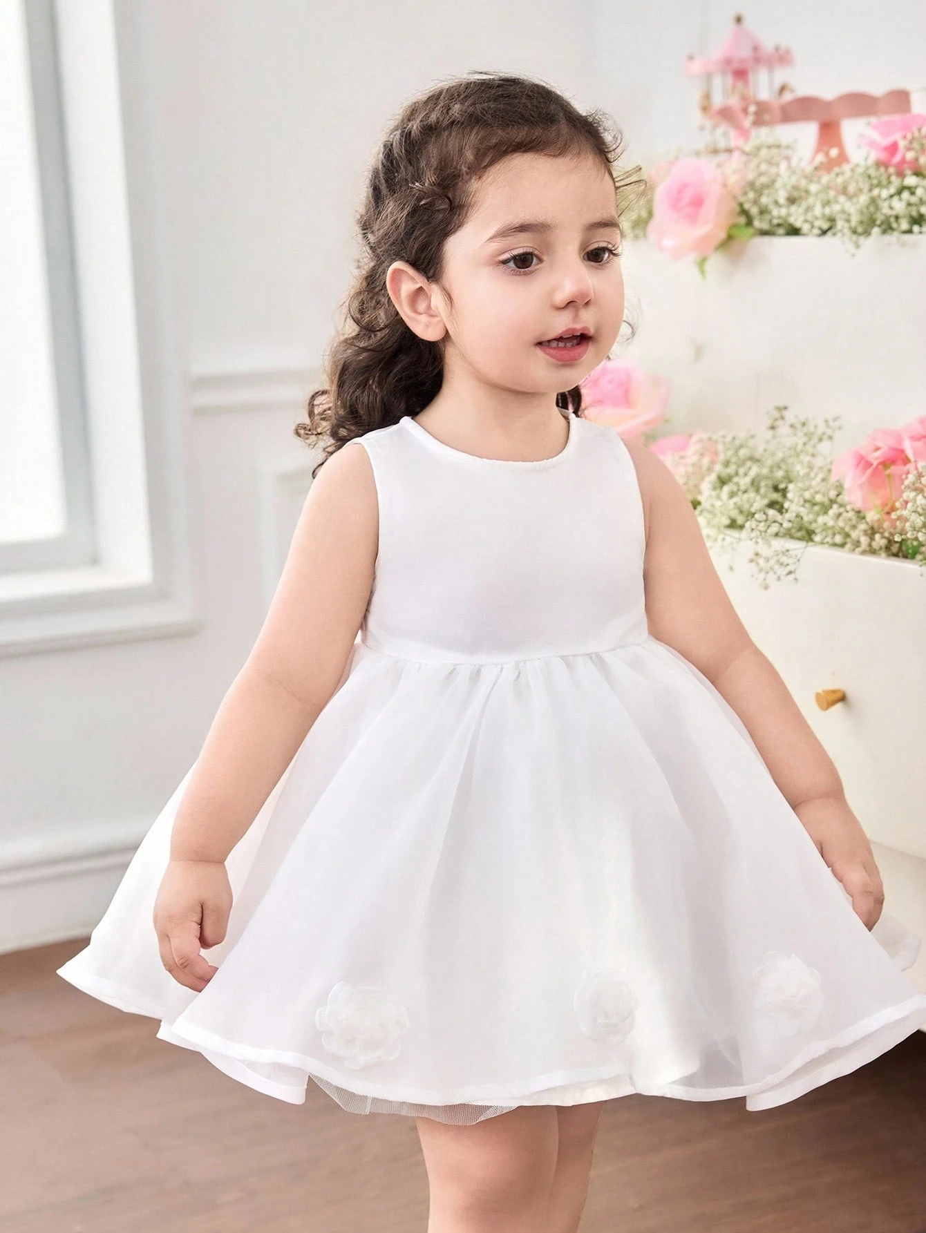 Vestido blanco de malla suave corte A