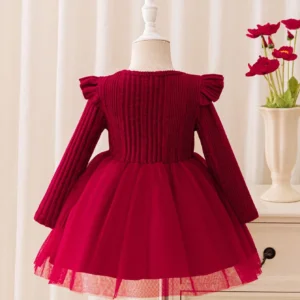 Vestido rojo elegante con falda de gasa