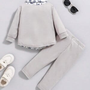Conjunto elegante gris floral casual infantil