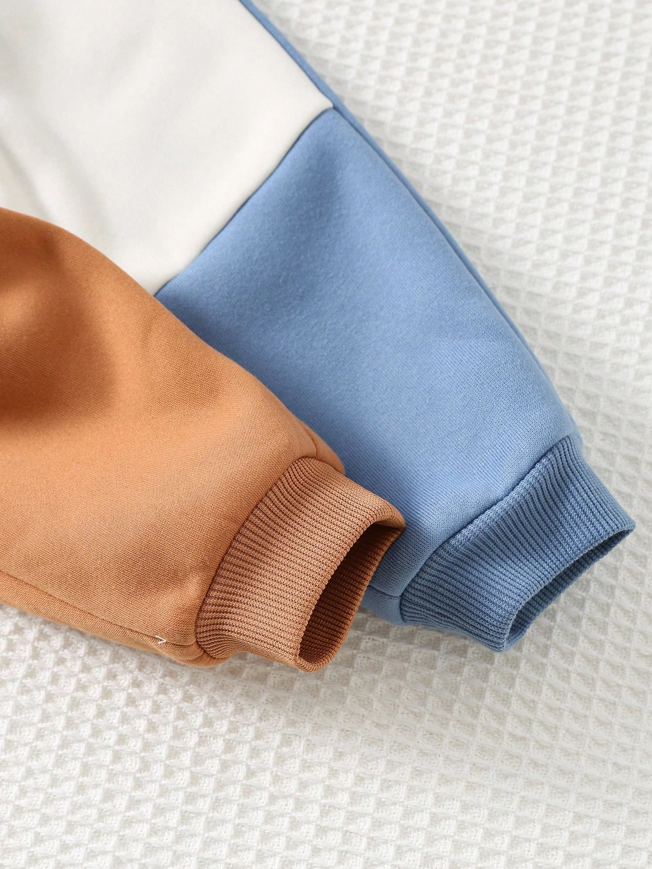 Conjunto cálido marrón perrito sudadera y pantalón cómodo