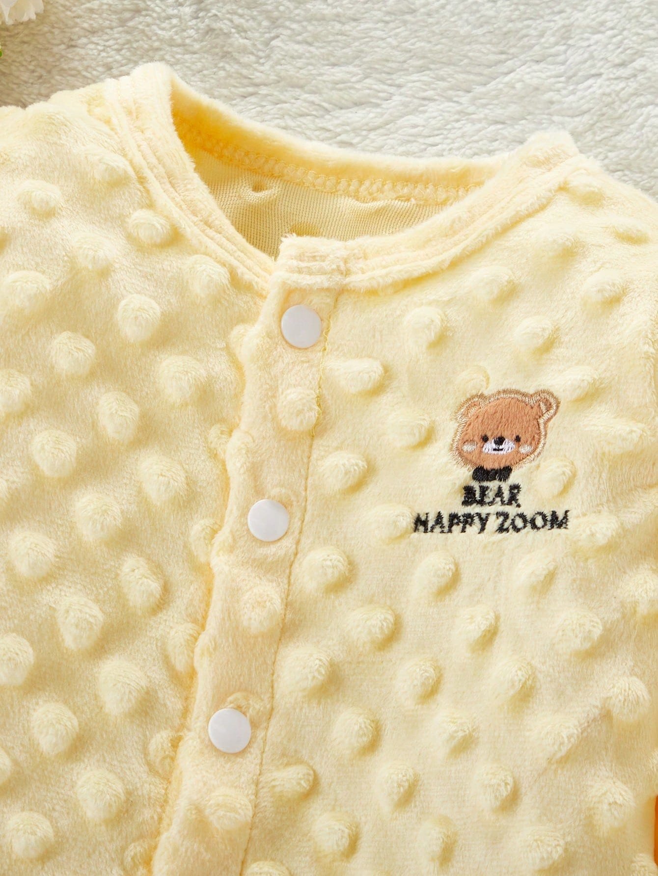 Conjunto térmico amarillo bebé tres piezas suave