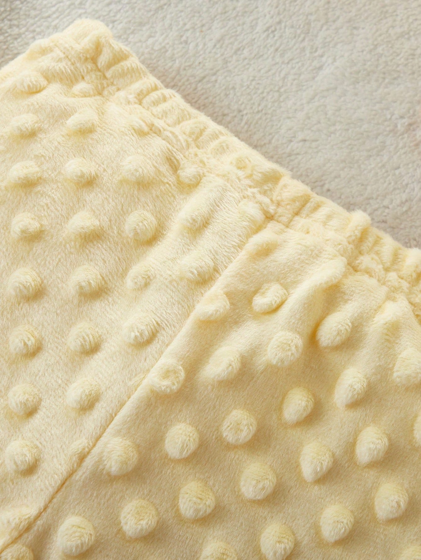 Conjunto térmico amarillo bebé tres piezas suave