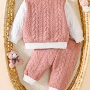 Conjunto acolchado rosa tejido botones delantero suave