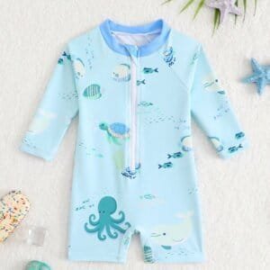 Traje de baño azul marino con estampado marino
